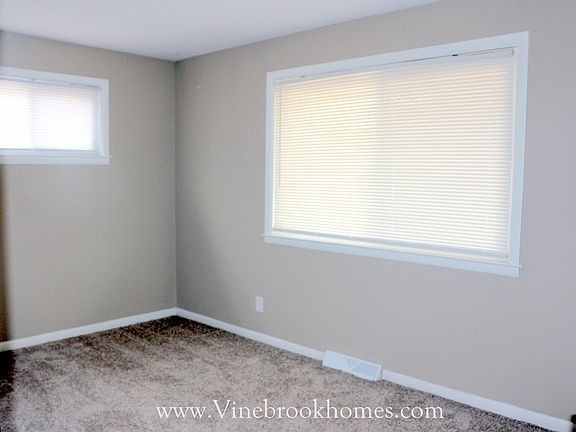 5th image of 5026 Copeland Ave