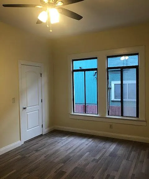 2116 Portland St — Photo 5