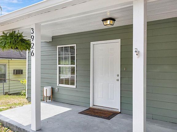 4th image of 3926 Arkwright St