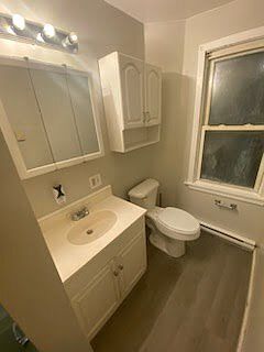 2nd image of 300-302 N Bromley Ave #1