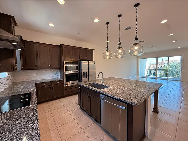 13641 Larkton Ln — Photo 14