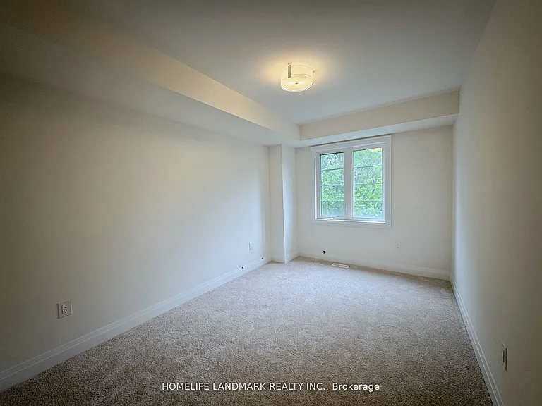 73 West Village Ln — Photo 36