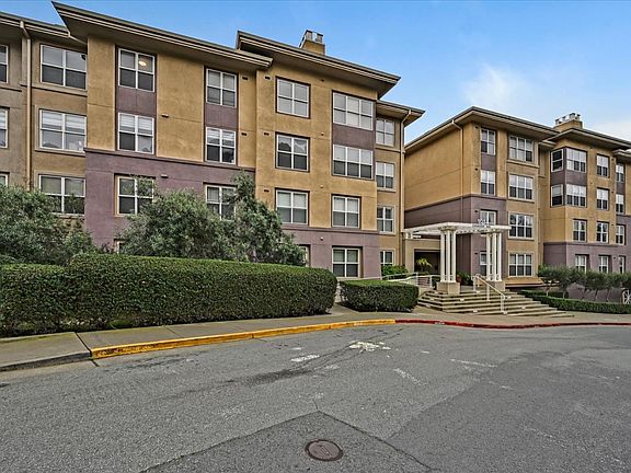 2nd image of 101 Crescent Way APT 2410