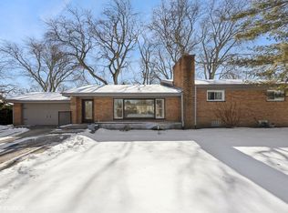 605 63rd St, Willowbrook, IL