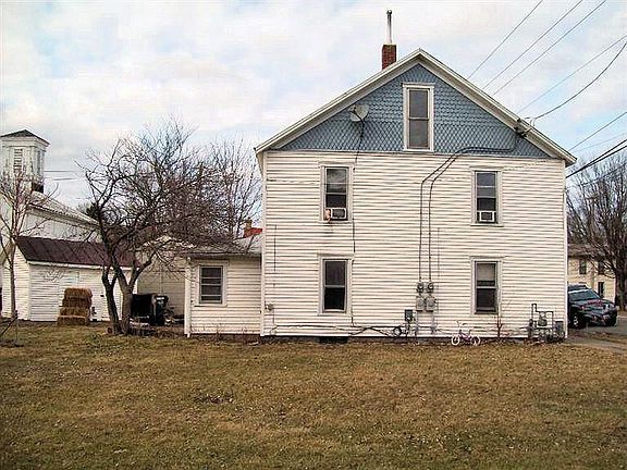 4th image of 139 N Cherry St #141