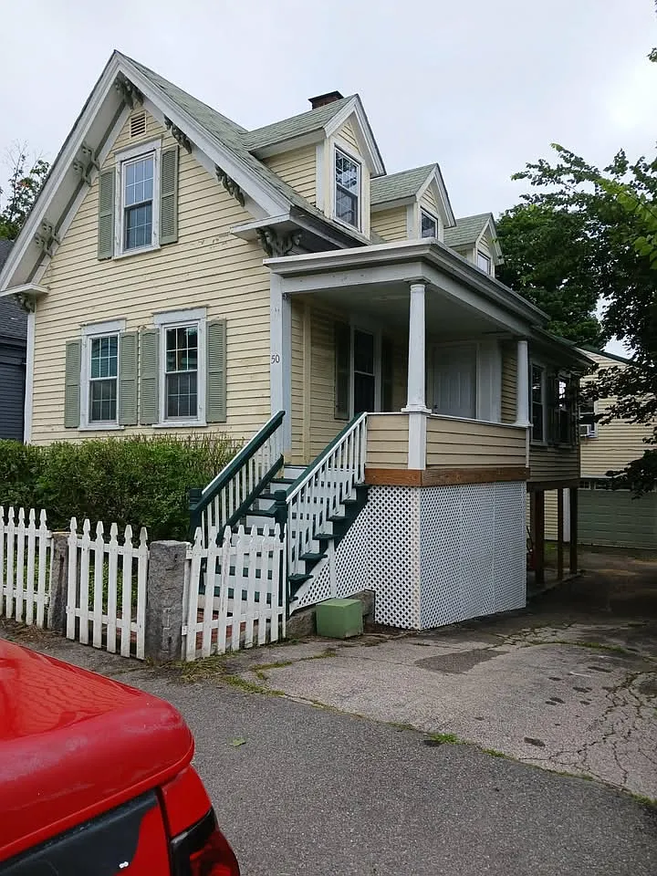 4 bed, 1200 sqft, $3,495 — Photo 1