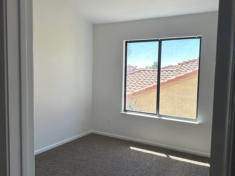 3340 S Oleander Dr — Photo 17