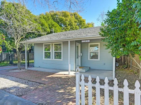 209 25th St, Sacramento, CA 95816