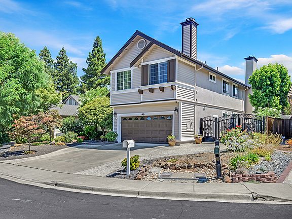 2nd image of 302 Windchime Dr