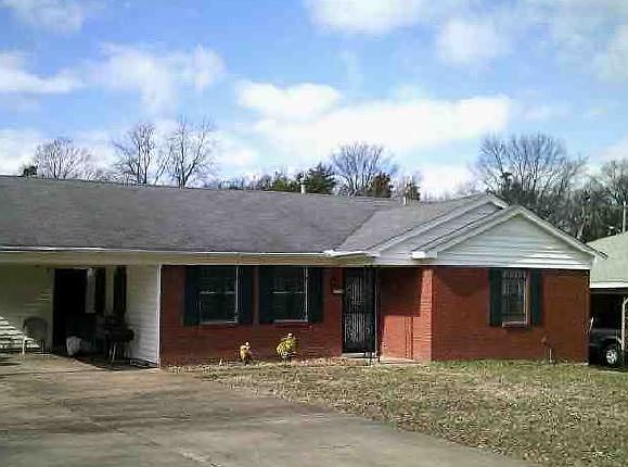 2nd image of 3723 Julia St