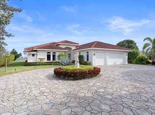10 Firestone Cir, West Palm Beach, FL 33401