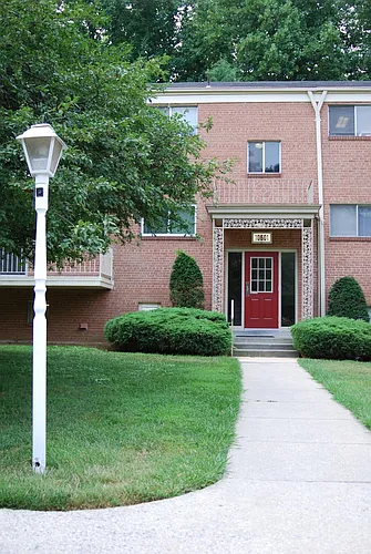 10601 Weymouth St Photo 1