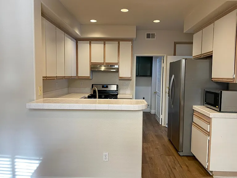 24 Promontory Park — Photo 22