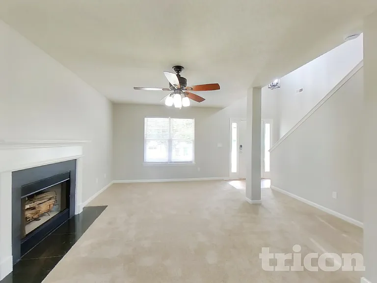 7925 Donet Terrace Dr — Photo 3