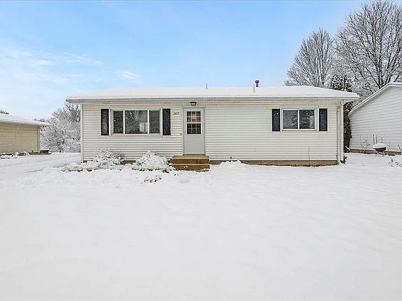 2nd image of 1417 Starview Dr