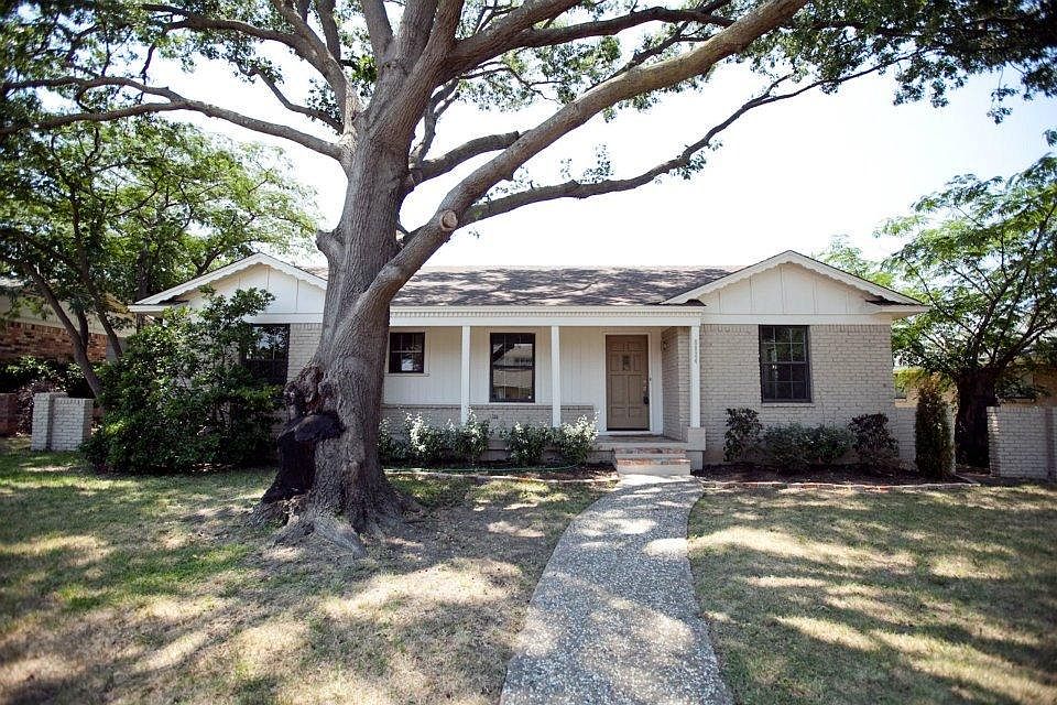 1st image of 8824 Forest Green Dr