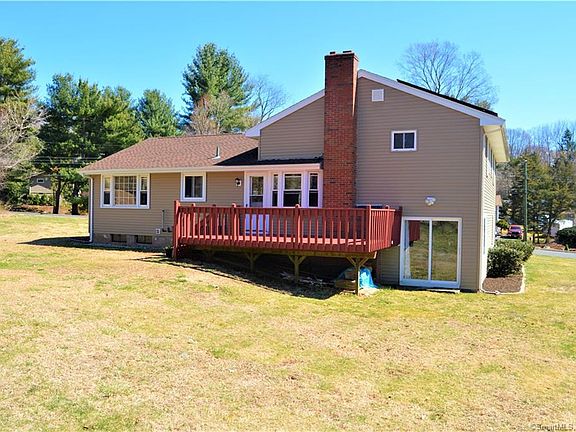 3rd image of 59 Deerfield Dr