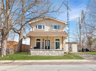 88 Freelton Rd, Hamilton, ON L8B0Z3