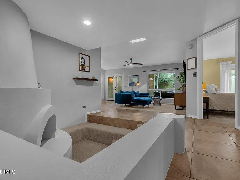 4611 E Desert Dr — Photo 13