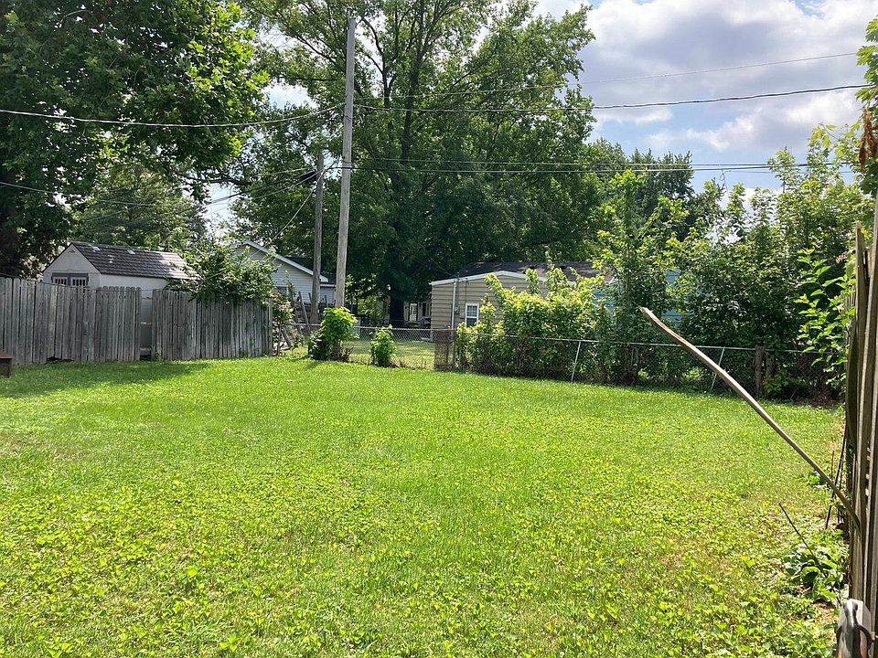 2nd image of 50 Lilac Ln