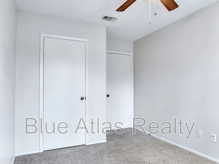 1313 Monaco Dr — Photo 14