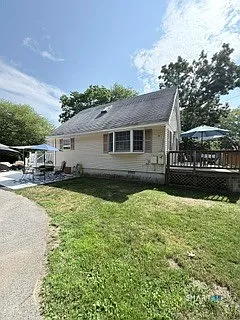 33 Maple St — Photo 3