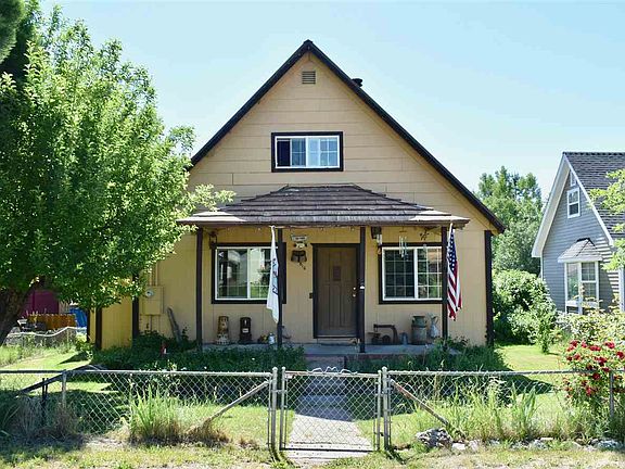 2nd image of 816 Hennessy Way