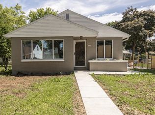 7454 W Thurston Cir, Milwaukee, WI 53218