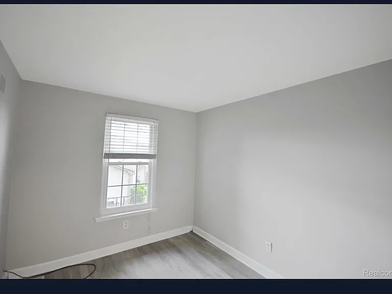 35274 Terrybrook Dr — Photo 17