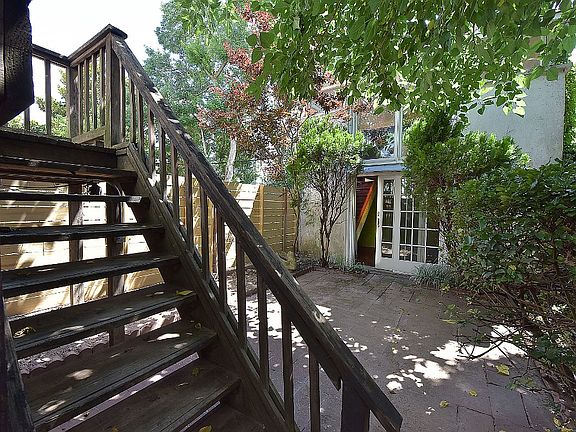 5th image of 464 Sackett St