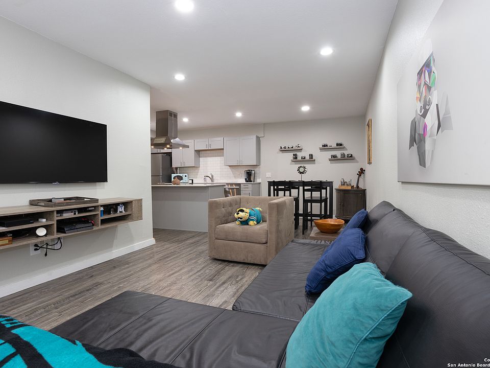 1st image of 2124 Burton Dr #166