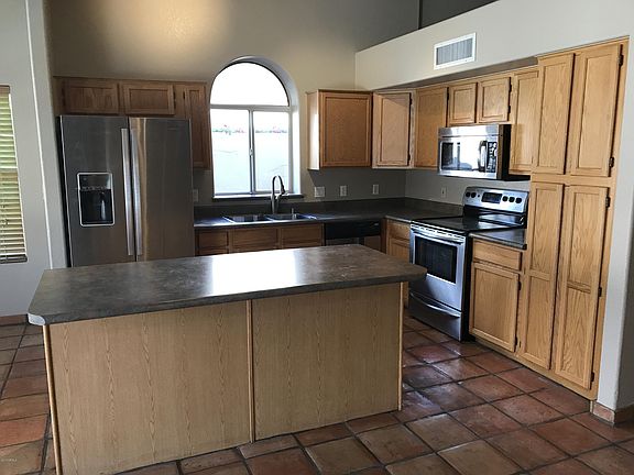 2nd image of 1238 E Grovers Ave