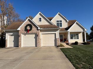 800 Christopher Dr, Forsyth, IL 62535