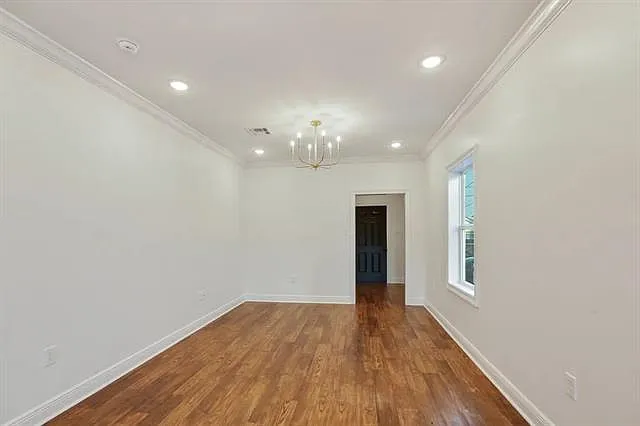 3 bed, 2.0 bath, 1200 sqft, $1,800 — Photo 2