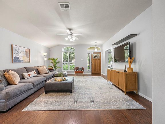 5th image of 17711 Linkhill Dr