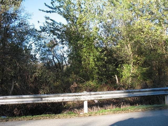 2nd image of 109 Bell Dr