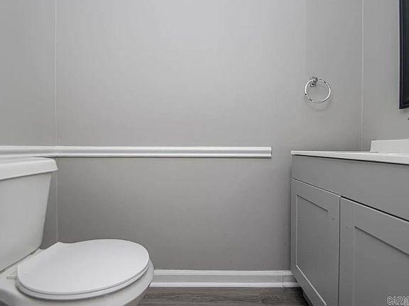 4th image of 1820 Sanford Dr APT 4
