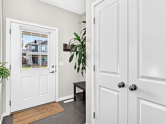 3rd image of 148 Copperpond Prado SE