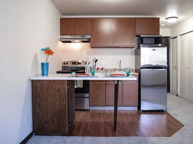 Courtyard Apartments — Photo 30