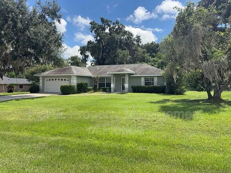3 bed, 2.0 bath, 1646 sqft, $2,195 — Photo 1