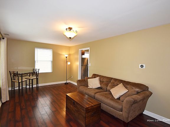 3rd image of 525 N Columbine Ave