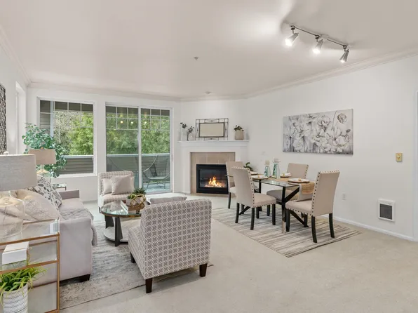 2220 132nd Ave SE APT A214, Bellevue, WA 98005