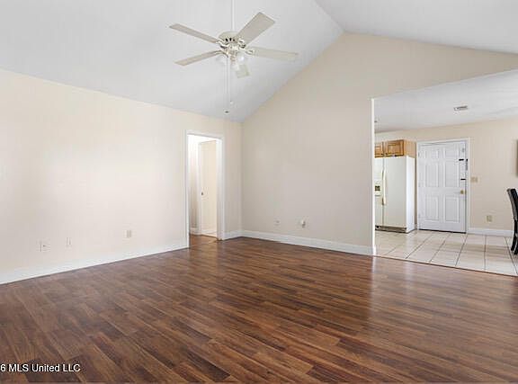 5th image of 322 Lorraine Ave