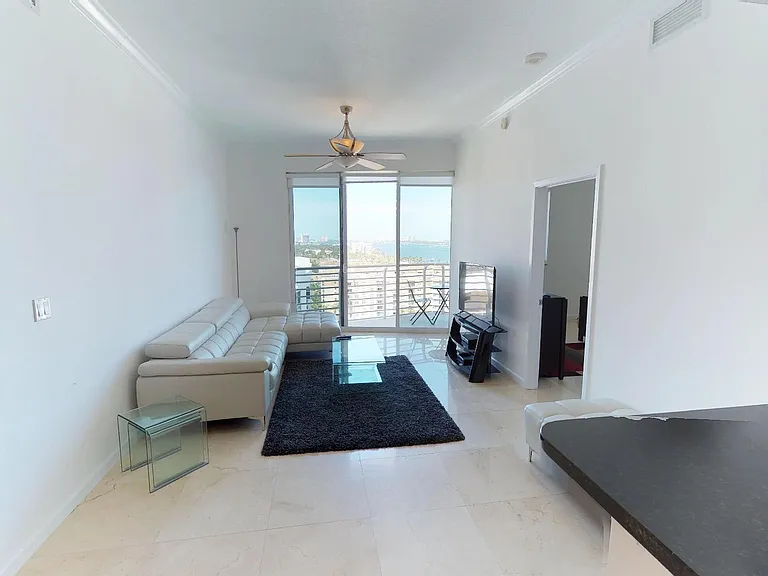 1551 N Flagler Dr #Penthouse L3-L3 — Photo 5