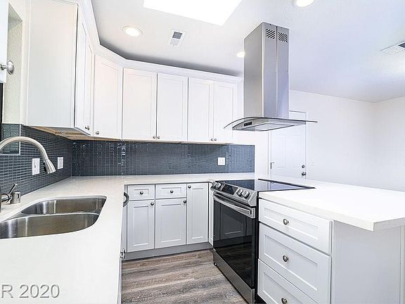 3rd image of 4644 Linda Ave