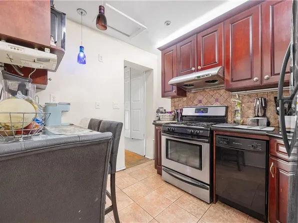 1642 East 45th Street image 8 of 25