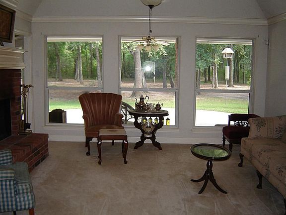 2nd image of 27410 Fairway Oaks Dr