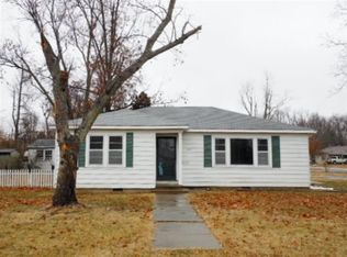 302 Glenstone Rd, Dexter, MO 63841