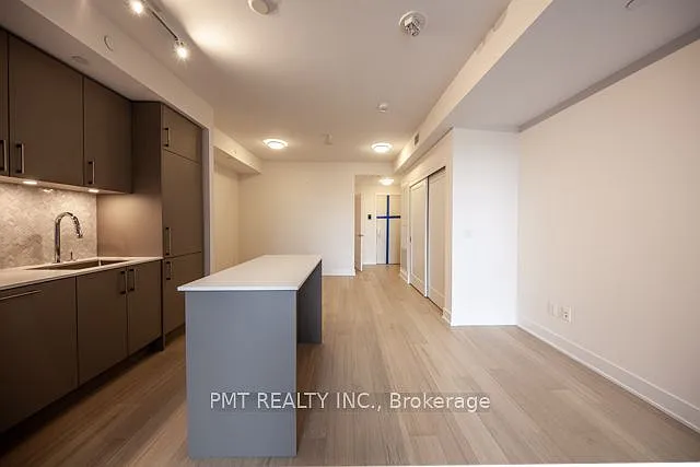 1 bed, $2,400 — Photo 4