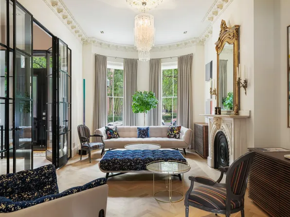 155 Warren Ave S, Boston, MA 02116